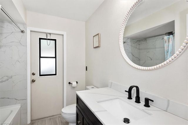 1702 SE 5th CT, Cape Coral, FL 33990