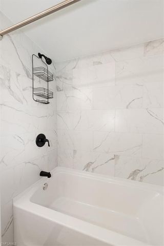 1702 SE 5th CT, Cape Coral, FL 33990