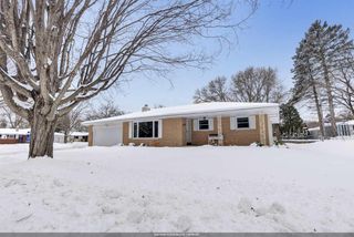 1667 BEAVER DAM DRIVE, Green Bay, WI 54304