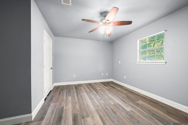 31498 N Doyle Rd, Holden, LA 70744