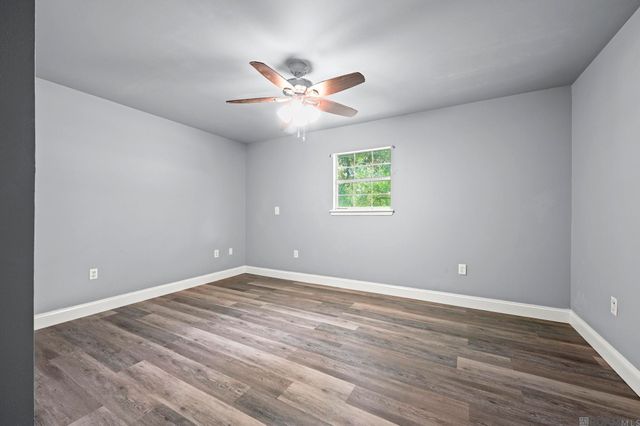 31498 N Doyle Rd, Holden, LA 70744
