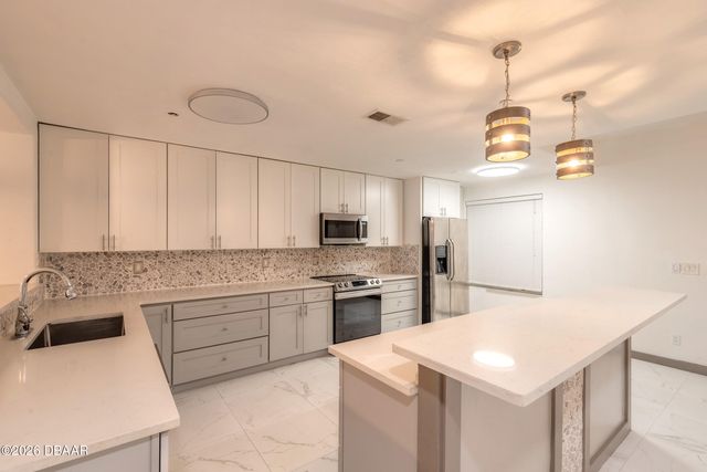 424 Luna Bella Ln Apt 416, New Smyrna Beach, FL 32168