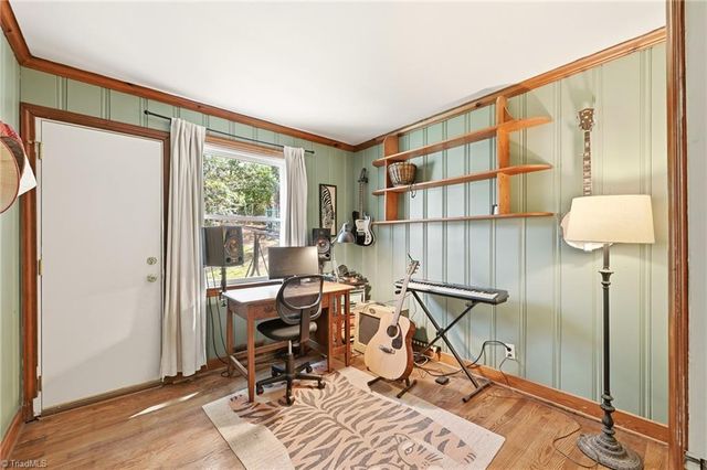 2328 Lyndhurst Avenue, Winston-salem, NC 27103