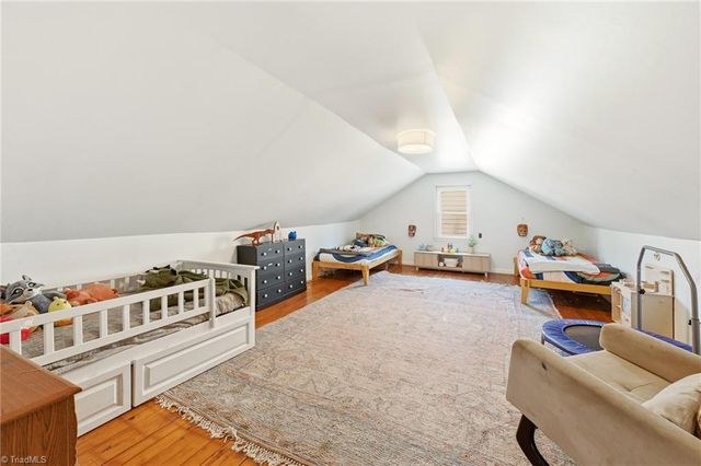 2328 Lyndhurst Avenue, Winston-salem, NC 27103