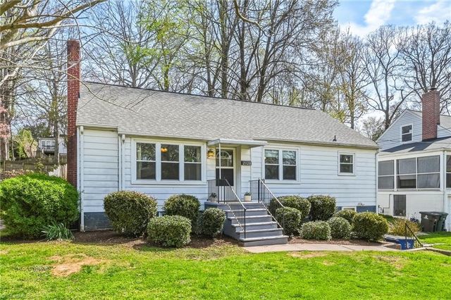 2328 Lyndhurst Avenue, Winston-salem, NC 27103