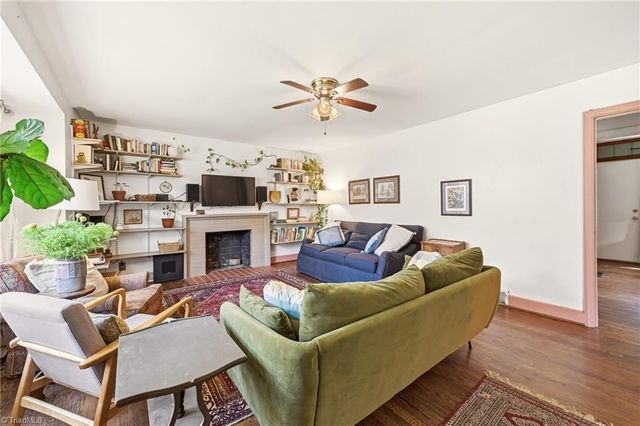 2328 Lyndhurst Avenue, Winston-salem, NC 27103