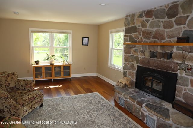 2843 Spruce Road, Eaton Rapids, MI 48827
