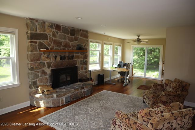 2843 Spruce Road, Eaton Rapids, MI 48827