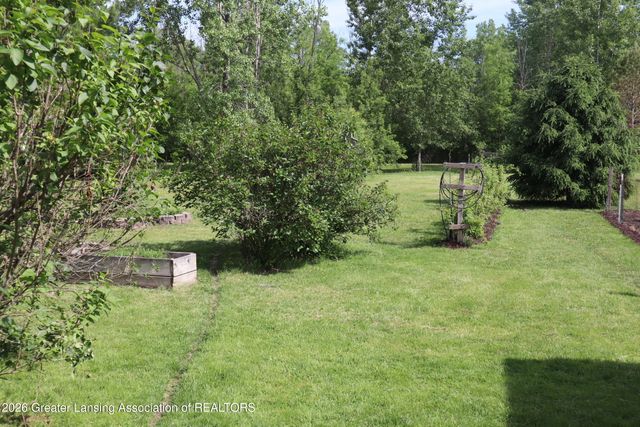2843 Spruce Road, Eaton Rapids, MI 48827