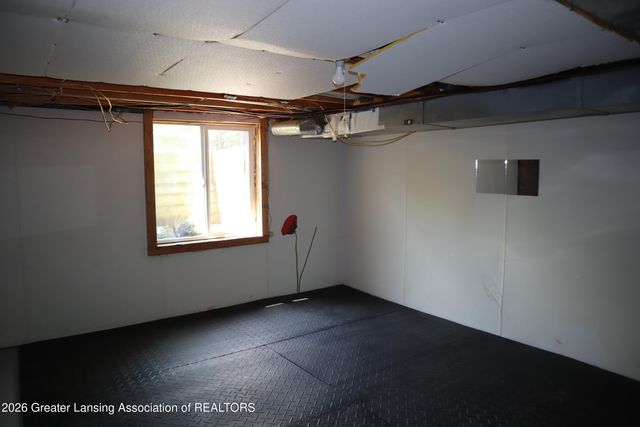 2843 Spruce Road, Eaton Rapids, MI 48827