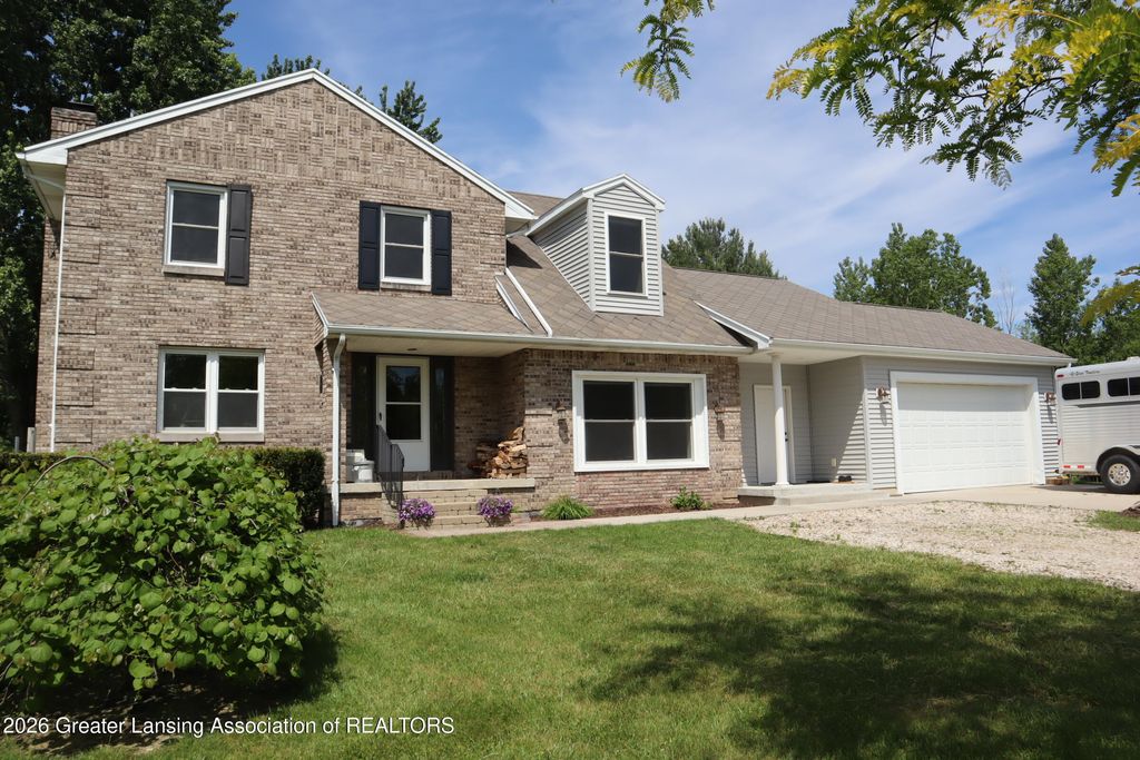 2843 Spruce Road, Eaton Rapids, MI 48827