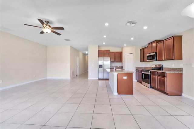 10116 CARLOWAY HILLS DRIVE, Wimauma, FL 33598