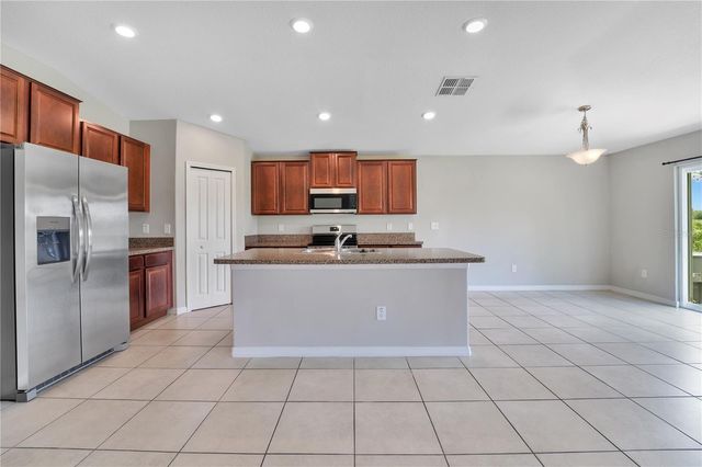 10116 CARLOWAY HILLS DRIVE, Wimauma, FL 33598
