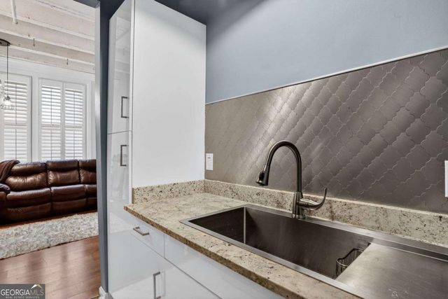 32 Peachtree Street NW 1202, Atlanta, GA 30303