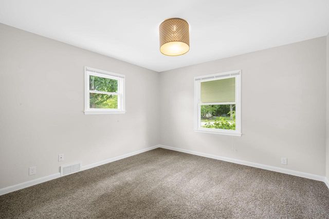 1260 Edwards STREET, Brookfield, WI 53005