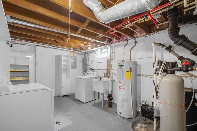 1260 Edwards STREET, Brookfield, WI 53005
