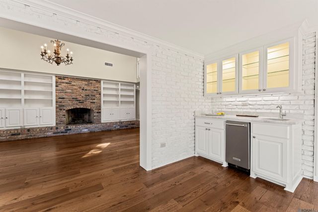 5921 Forsythia Ave, Baton Rouge, LA 70808