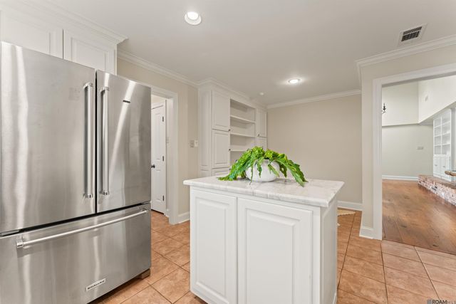 5921 Forsythia Ave, Baton Rouge, LA 70808