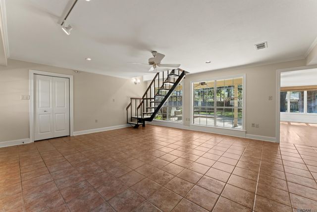 5921 Forsythia Ave, Baton Rouge, LA 70808