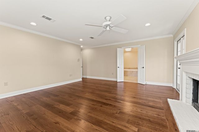 5921 Forsythia Ave, Baton Rouge, LA 70808