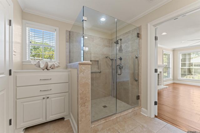 5921 Forsythia Ave, Baton Rouge, LA 70808