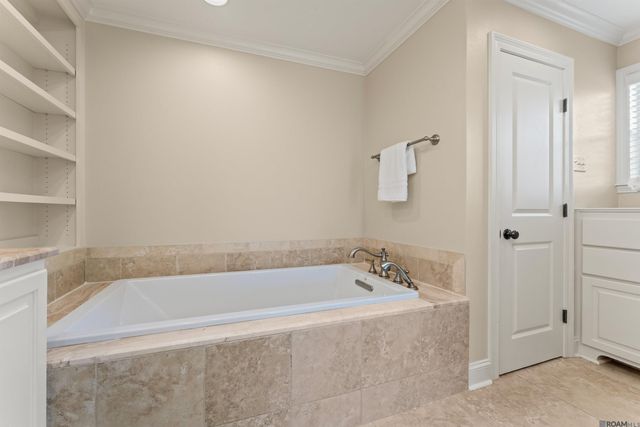 5921 Forsythia Ave, Baton Rouge, LA 70808