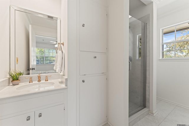 5921 Forsythia Ave, Baton Rouge, LA 70808