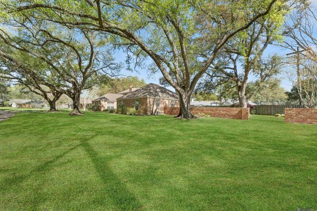 5921 Forsythia Ave, Baton Rouge, LA 70808