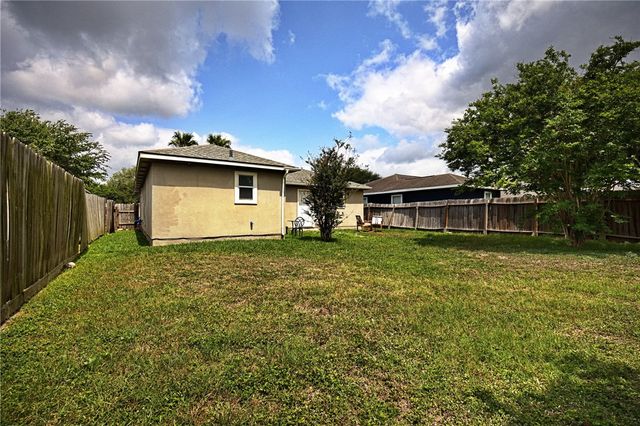 5726 Victor Lara Ortegon St, Corpus Christi, TX 78417