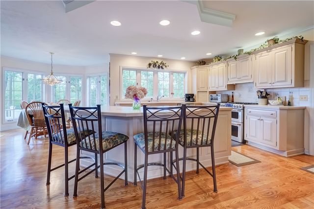 19 Pewter Rock, Penfield, NY 14580