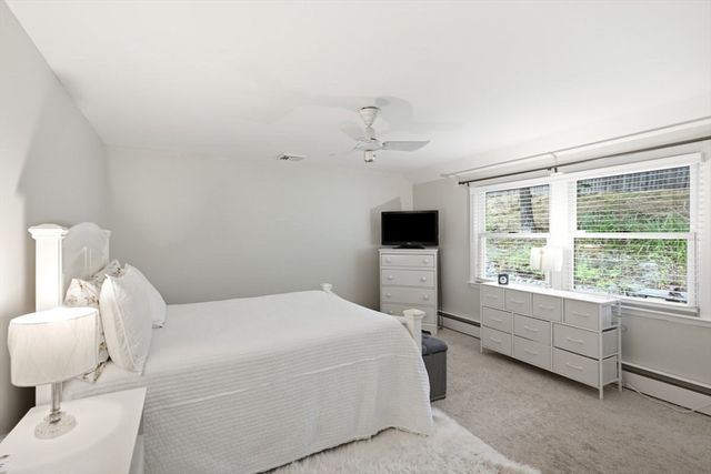 105 Hillside Dr, Barnstable, MA 02632
