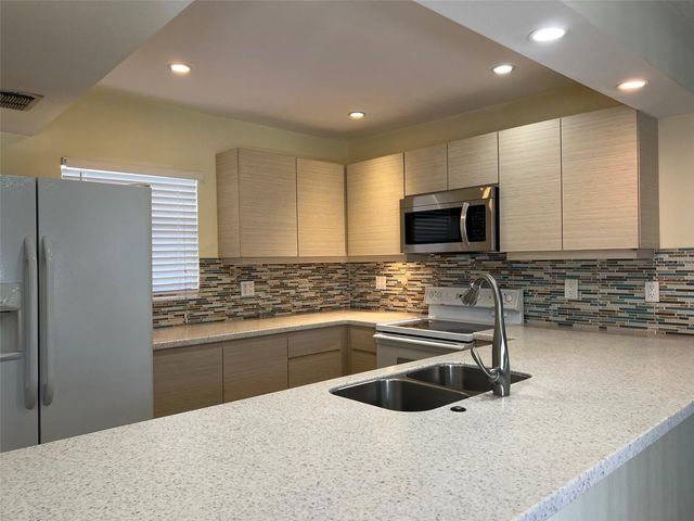 2625 STATE ROAD 590 2514, Clearwater, FL 33759