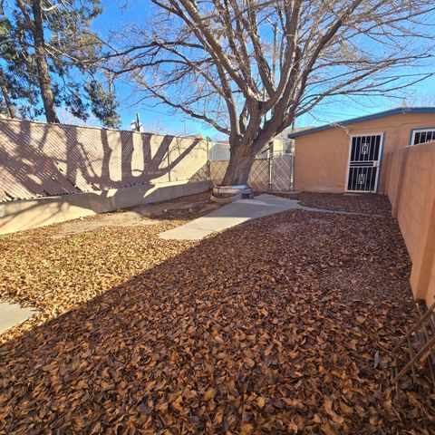 2134 Gold Avenue SE, Albuquerque, NM 87106