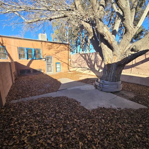 2134 Gold Avenue SE, Albuquerque, NM 87106