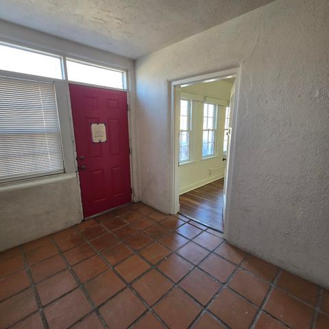 2134 Gold Avenue SE, Albuquerque, NM 87106