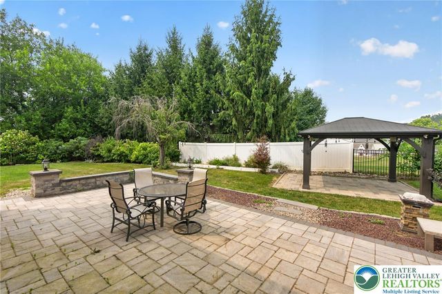 5007 West Saucon Avenue, Upper Saucon Twp, PA 18034