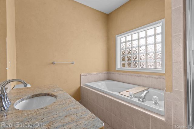 16770 Country Club Drive, Macomb Township, MI 48042