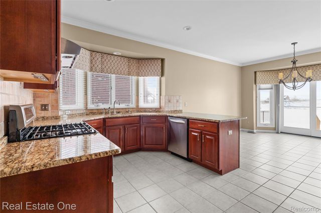 16770 Country Club Drive, Macomb Township, MI 48042