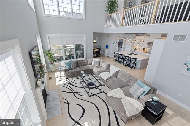 4858 W BLOSSOM DR, Doylestown, PA 18902