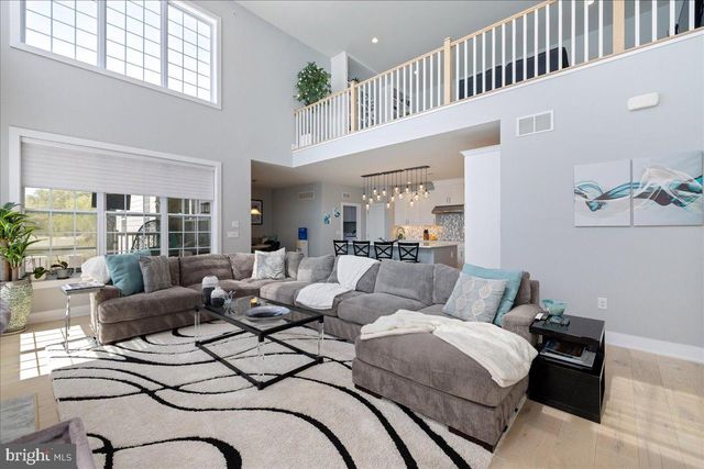 4858 W BLOSSOM DR, Doylestown, PA 18902