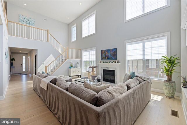 4858 W BLOSSOM DR, Doylestown, PA 18902