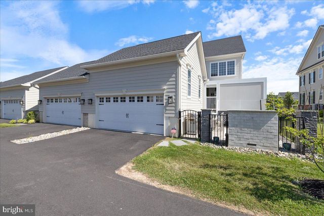 4858 W BLOSSOM DR, Doylestown, PA 18902