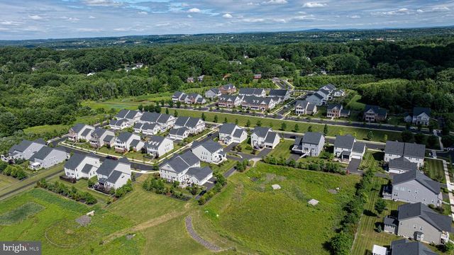 4858 W BLOSSOM DR, Doylestown, PA 18902