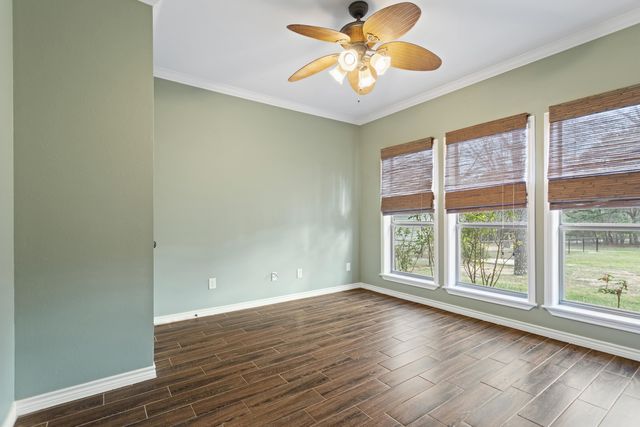 16511 Fox Run Lane, Lindale, TX 75771