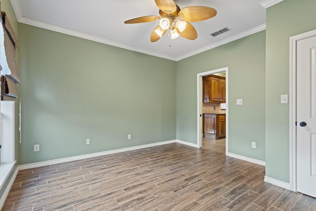 16511 Fox Run Lane, Lindale, TX 75771