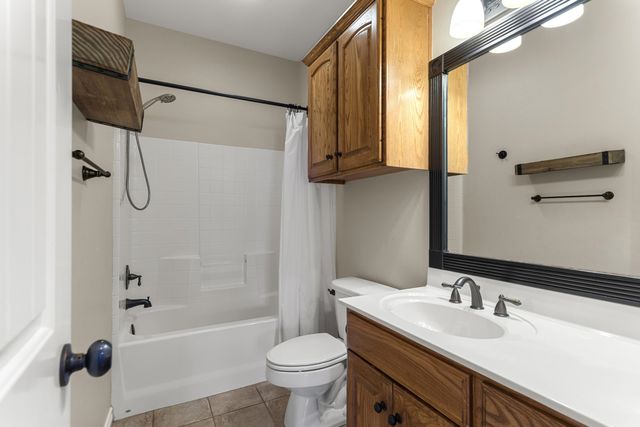 16511 Fox Run Lane, Lindale, TX 75771