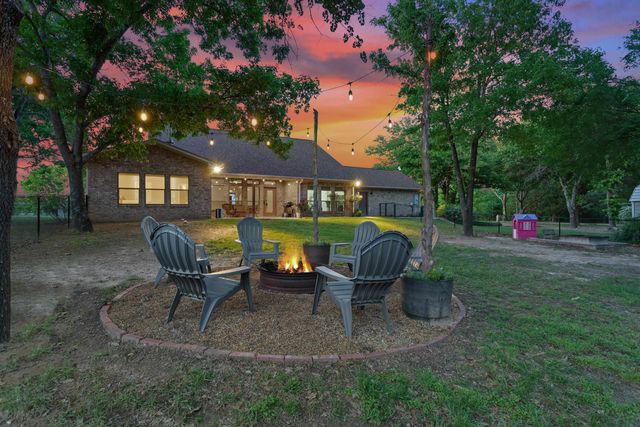 16511 Fox Run Lane, Lindale, TX 75771