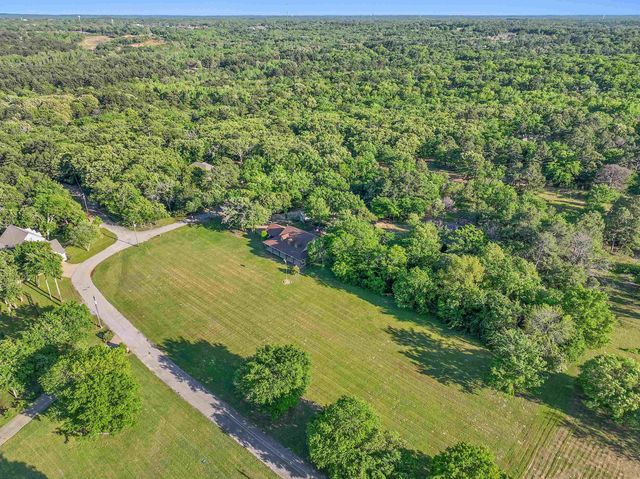 16511 Fox Run Lane, Lindale, TX 75771