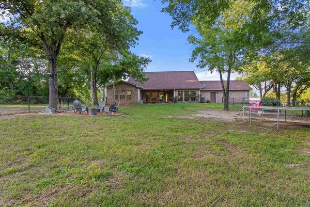 16511 Fox Run Lane, Lindale, TX 75771