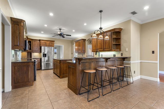 16511 Fox Run Lane, Lindale, TX 75771